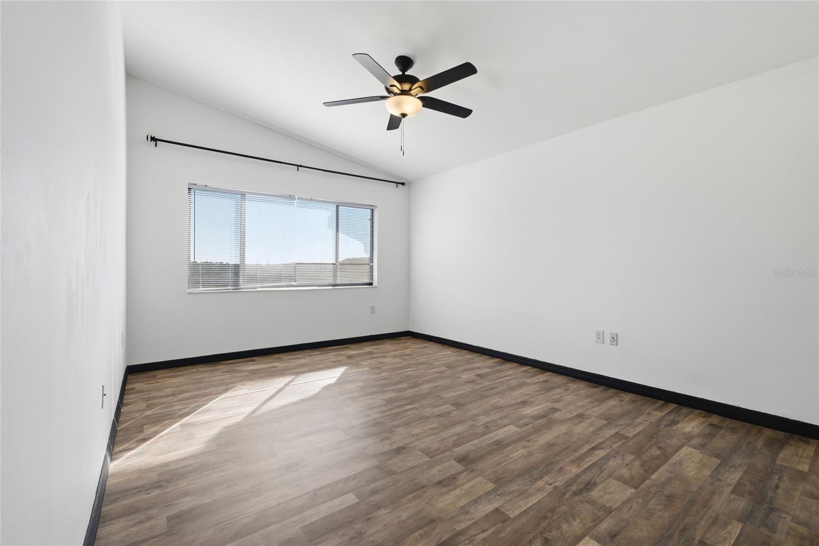 LAKE LOTUS CLUB 1 A CONDO - Residential