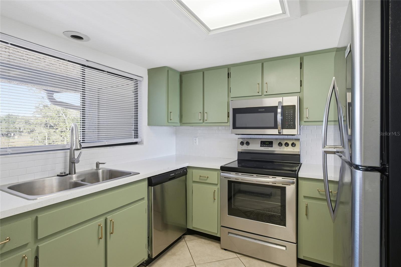 LAKE LOTUS CLUB 1 A CONDO - Residential