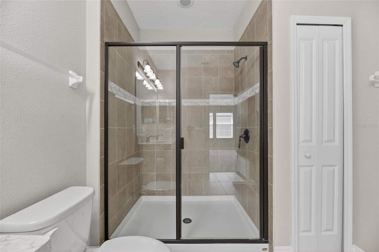 TOWNS AT BELLEAIR GROVE - Residential