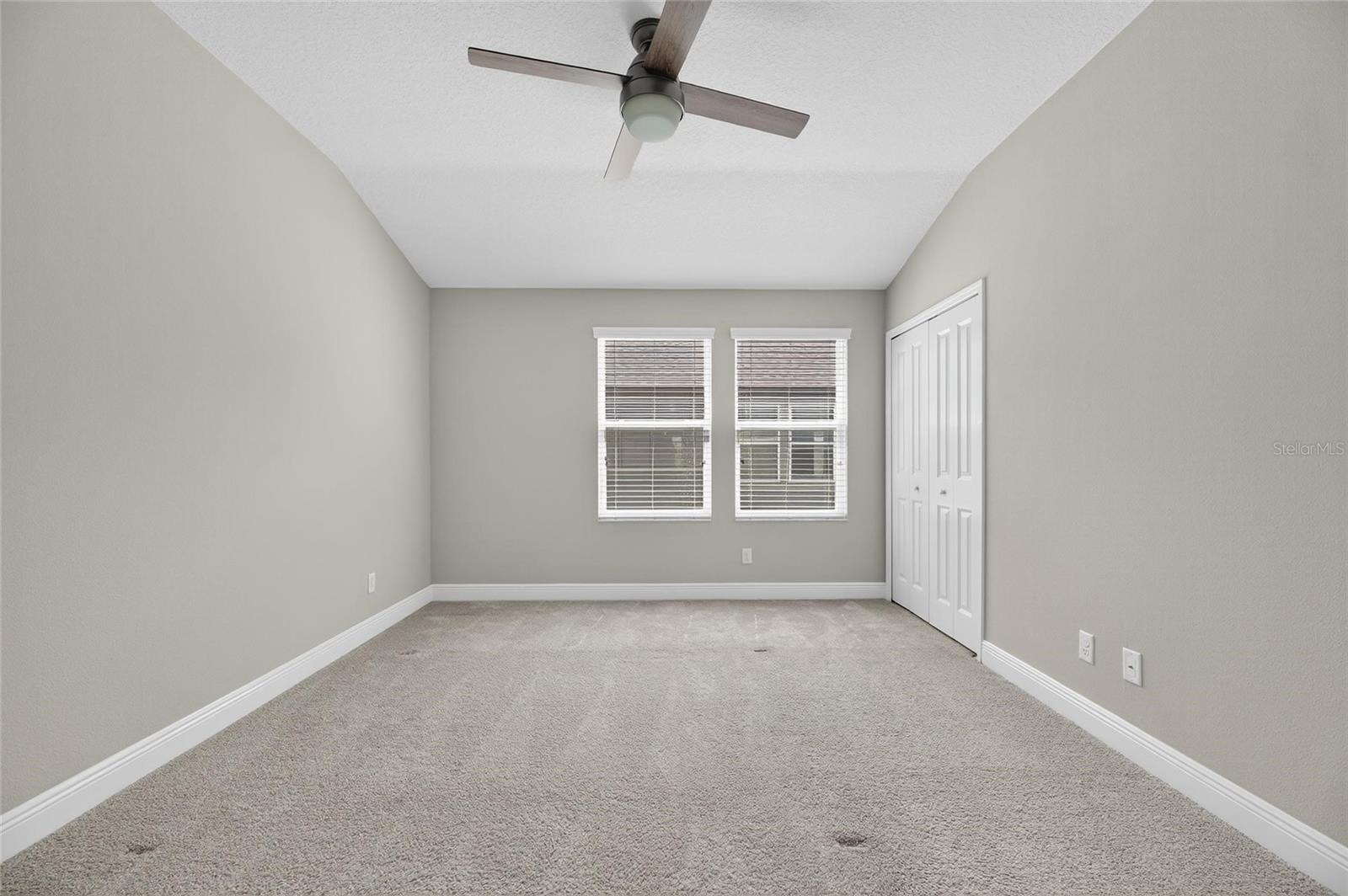 TOWNS AT BELLEAIR GROVE - Residential