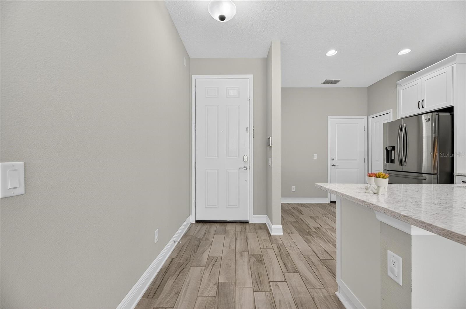TOWNS AT BELLEAIR GROVE - Residential