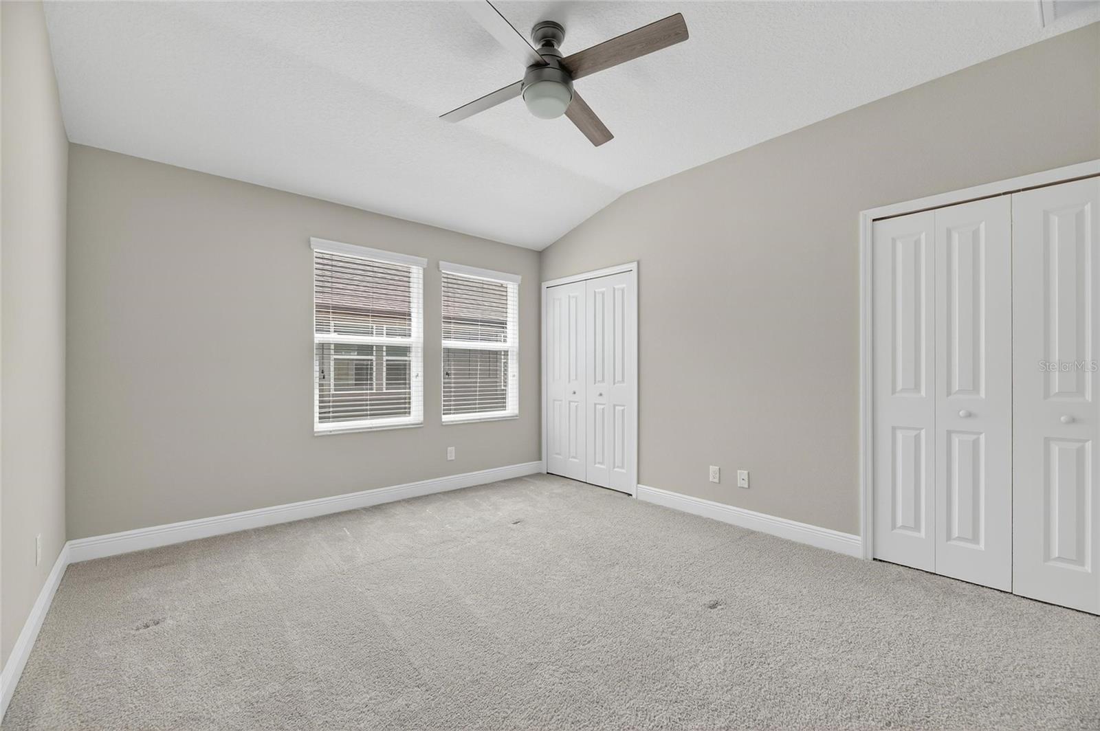 TOWNS AT BELLEAIR GROVE - Residential