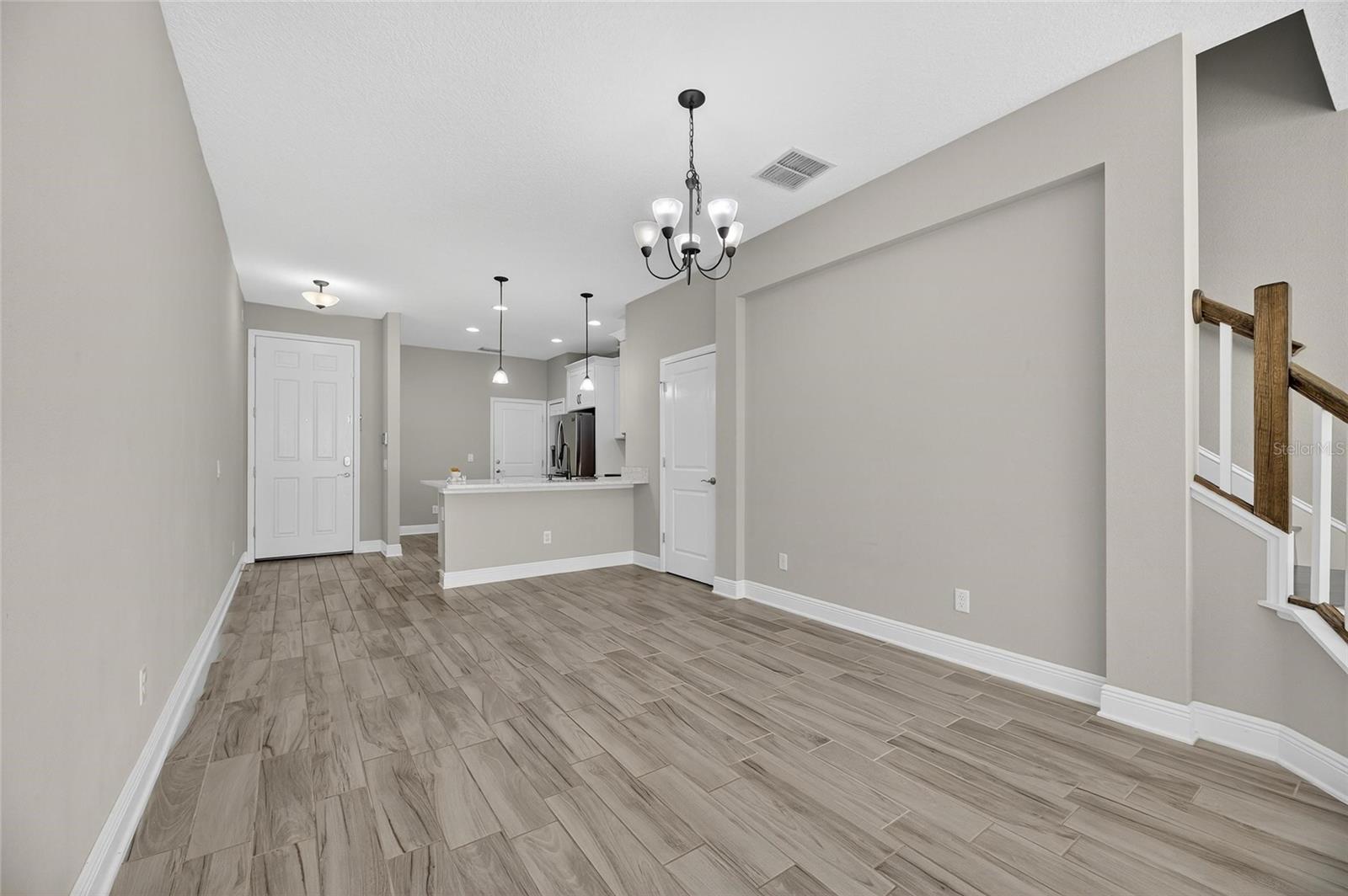 TOWNS AT BELLEAIR GROVE - Residential