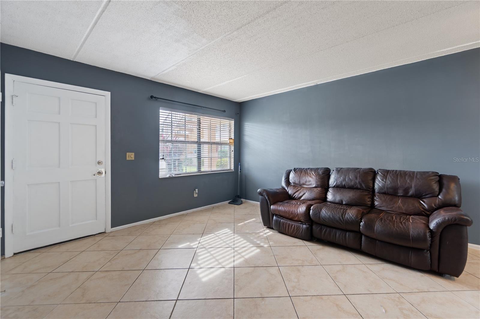 TAVARES LAKEVIEW CONDO - Residential