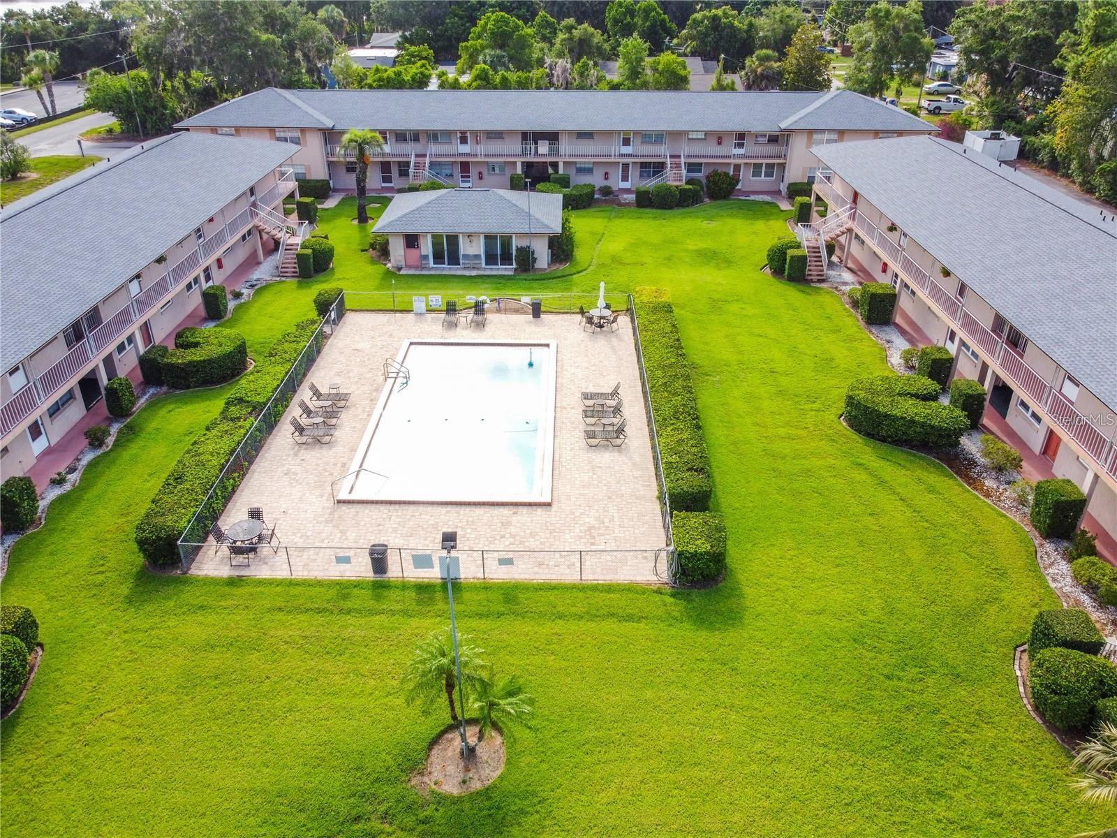 TAVARES LAKEVIEW CONDO - Residential