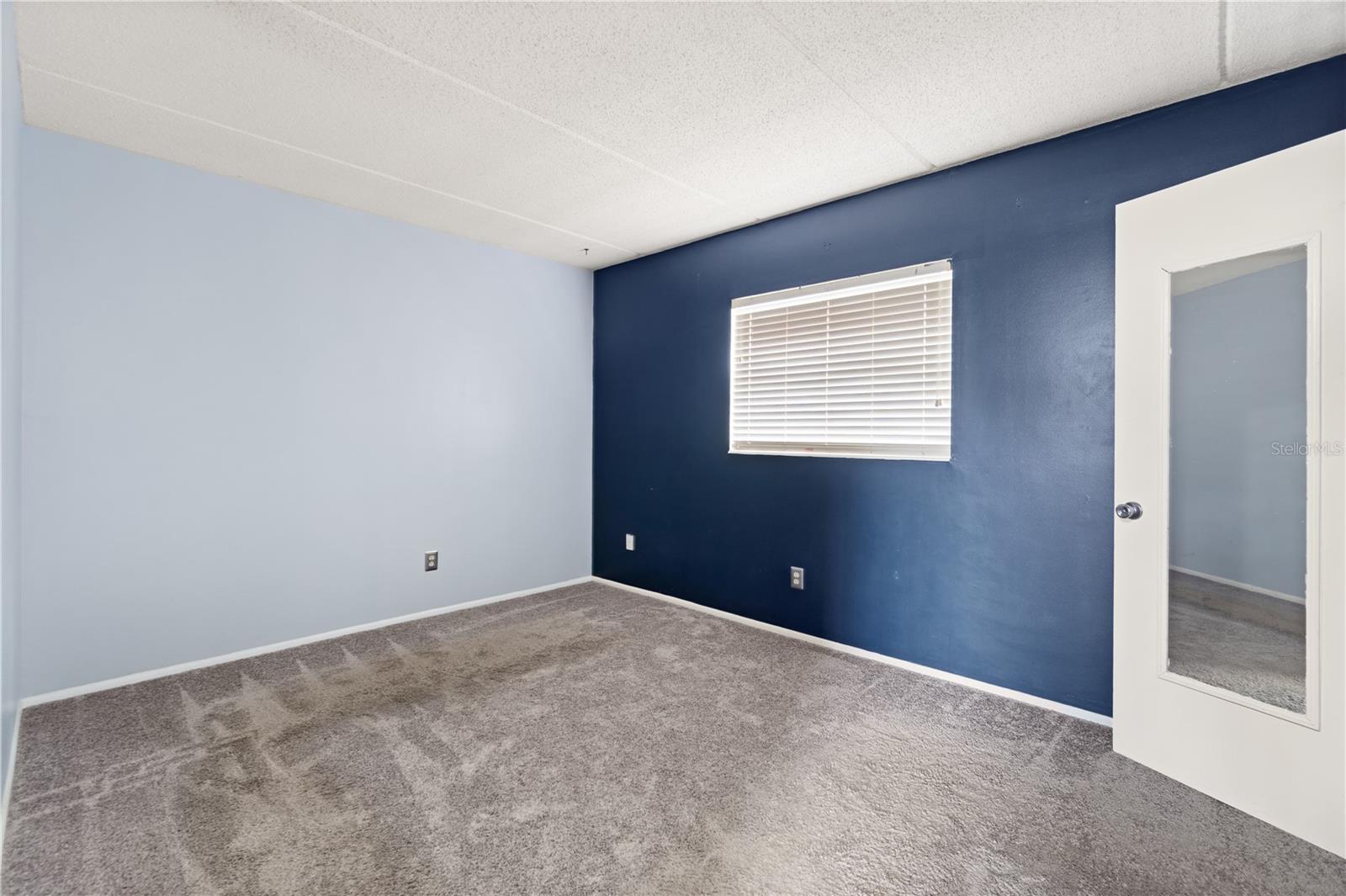 TAVARES LAKEVIEW CONDO - Residential