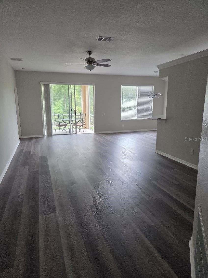 9321 HUNTINGTON PARKWAY