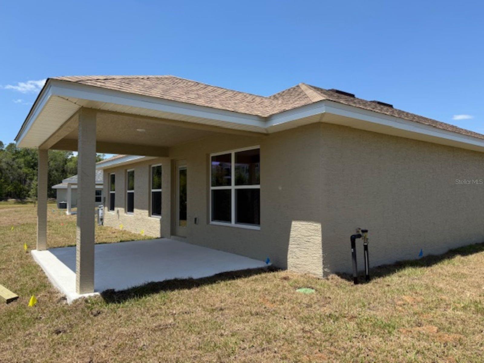 2158 NW 23RD LOOP