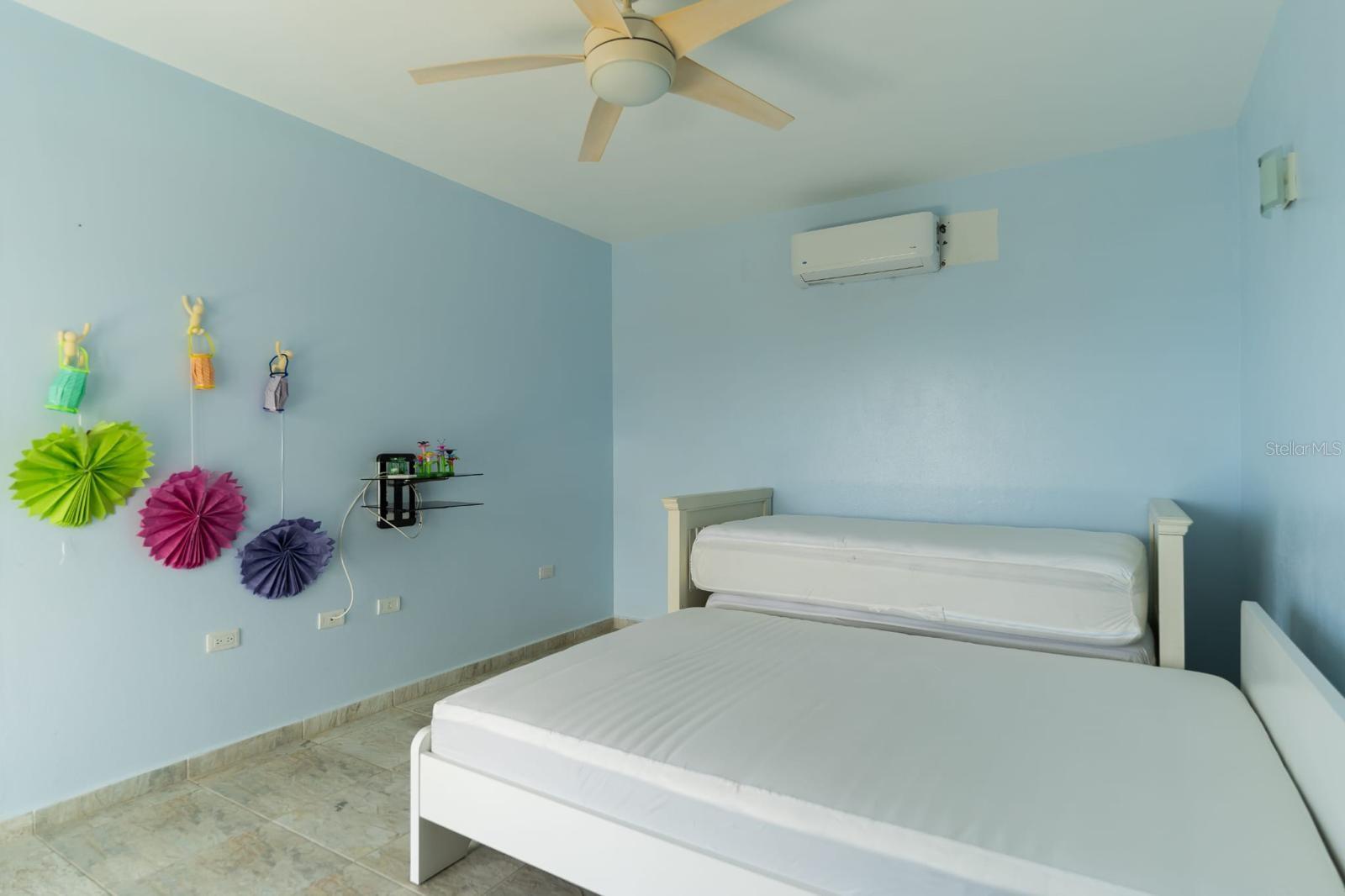 PALATINE HILL - Residential