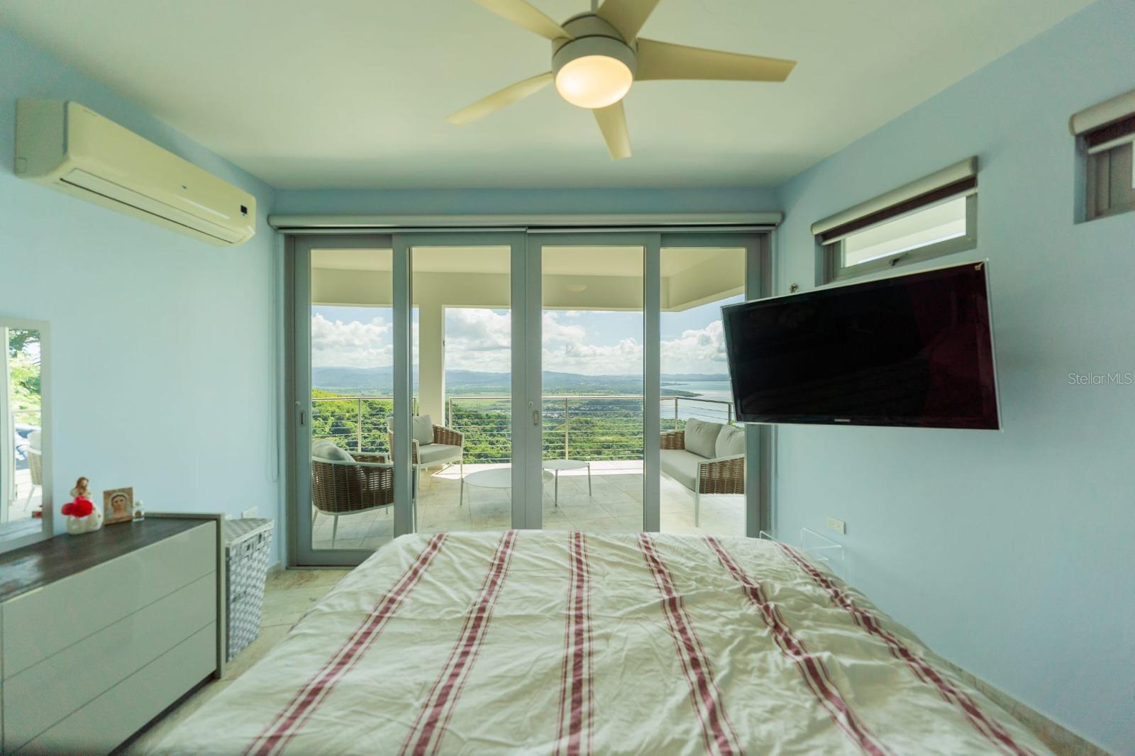 PALATINE HILL - Residential