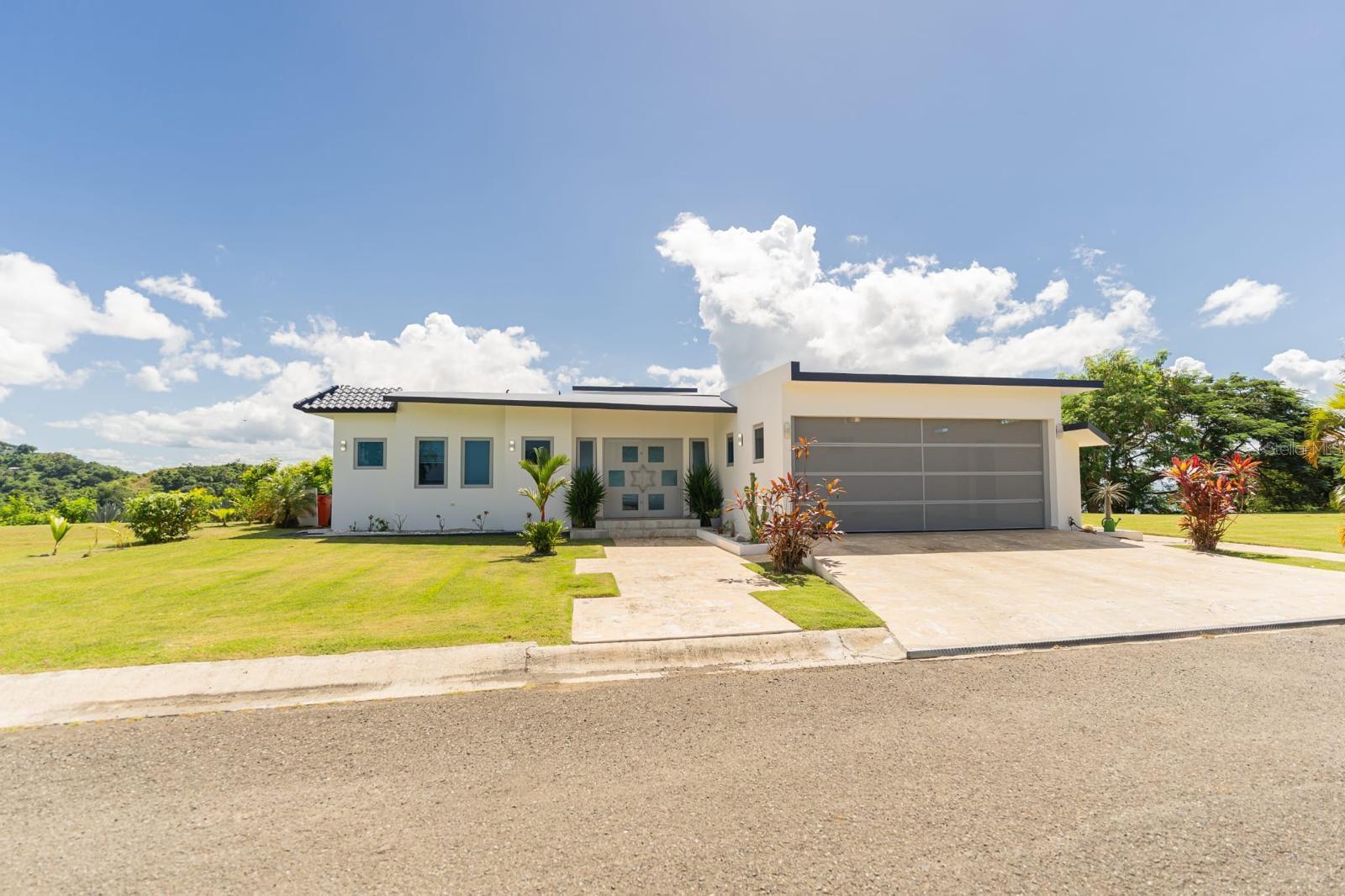 PALATINE HILL - Residential