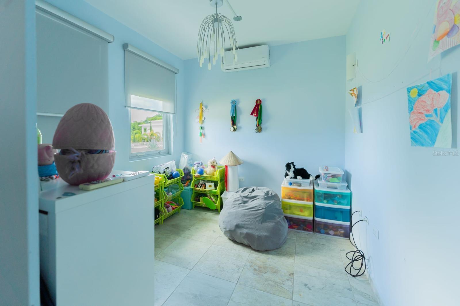 PALATINE HILL - Residential