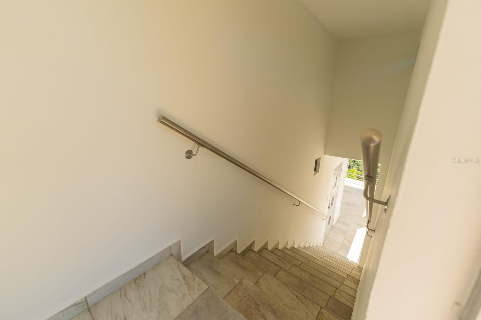 PALATINE HILL - Residential