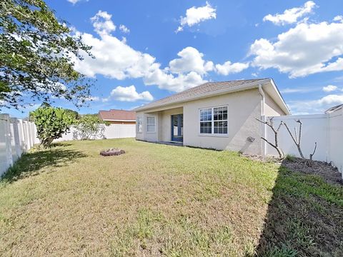 A home in GIBSONTON