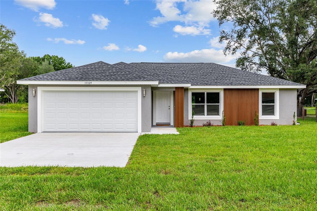 Photo of 13329 SW 106 Street, Dunnellon, FL 34432 (MLS # OM697225)
