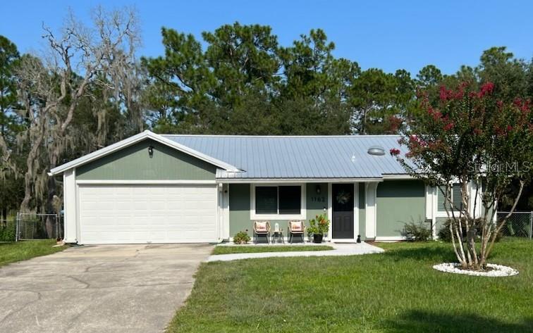 Lakefront Living in Deltona! Welcome to 1162 Gage Ave—a beautifully maintained 3-bedroom, 2-bath rental nestled on a serene lakefront lot in Deltona Lakes. This home offers 1,073 sq ft of living space plus a 15x17 enclosed Florida room with A/C, perfect for relaxing with panoramic water views.
Step inside to find cathedral ceilings, tile flooring, and an updated master bath. The kitchen features modern appliances and flows seamlessly into the open living area. Outside, enjoy a fully fenced backyard, mature landscaping, and a 12x16 powered shed ideal for a workshop, studio, or storage.
Located on a quiet street with no HOA, this property offers privacy, charm, and direct access to nature—perfect for tenants seeking tranquility with convenience. Just minutes from I-4, shopping, and schools