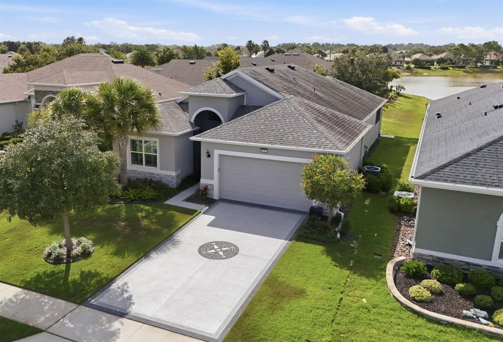 Photo of 8707 Providence Ct, Mount Dora, FL 32757 (MLS # G5114956)