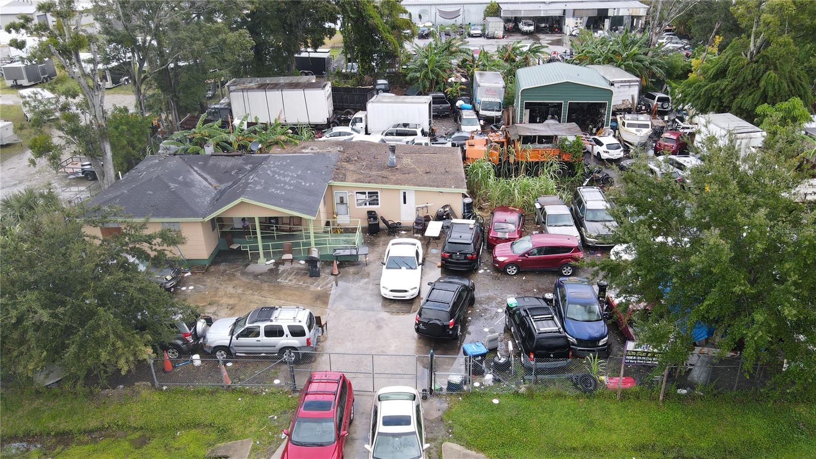 PINE VILLA - Commercial Sale