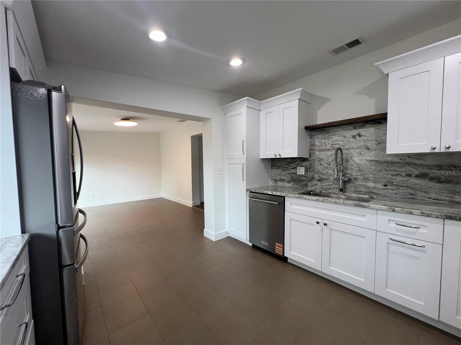 SHEEHANS EL DORADO SUB - Residential Lease