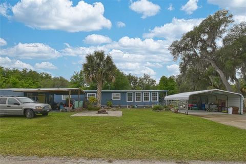 Manufactured Home in SALT SPRINGS FL 9490 306TH AVENUE 2.jpg