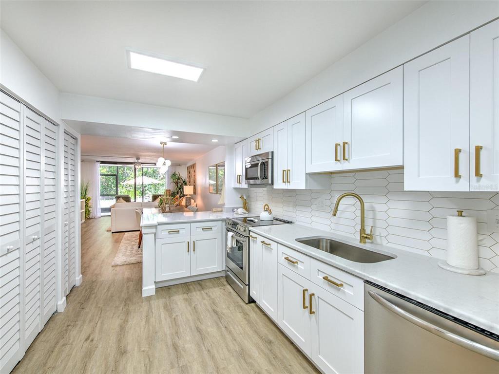 BAYPORT BCH & TEN PH A - Residential Lease