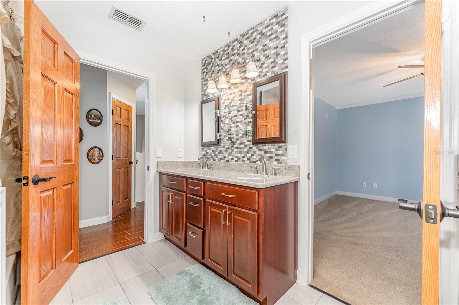 LINDFIELDS UNIT 3 - Residential