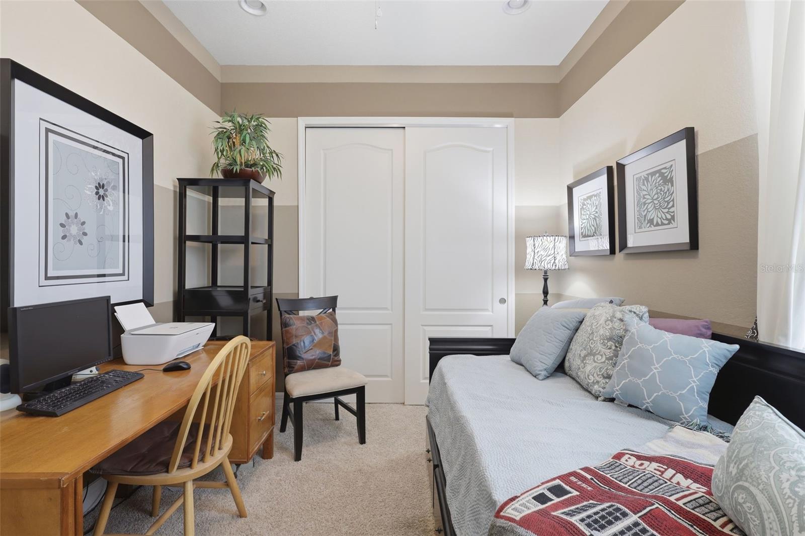 WOODLAND LAKES PRESERVEA - Residential