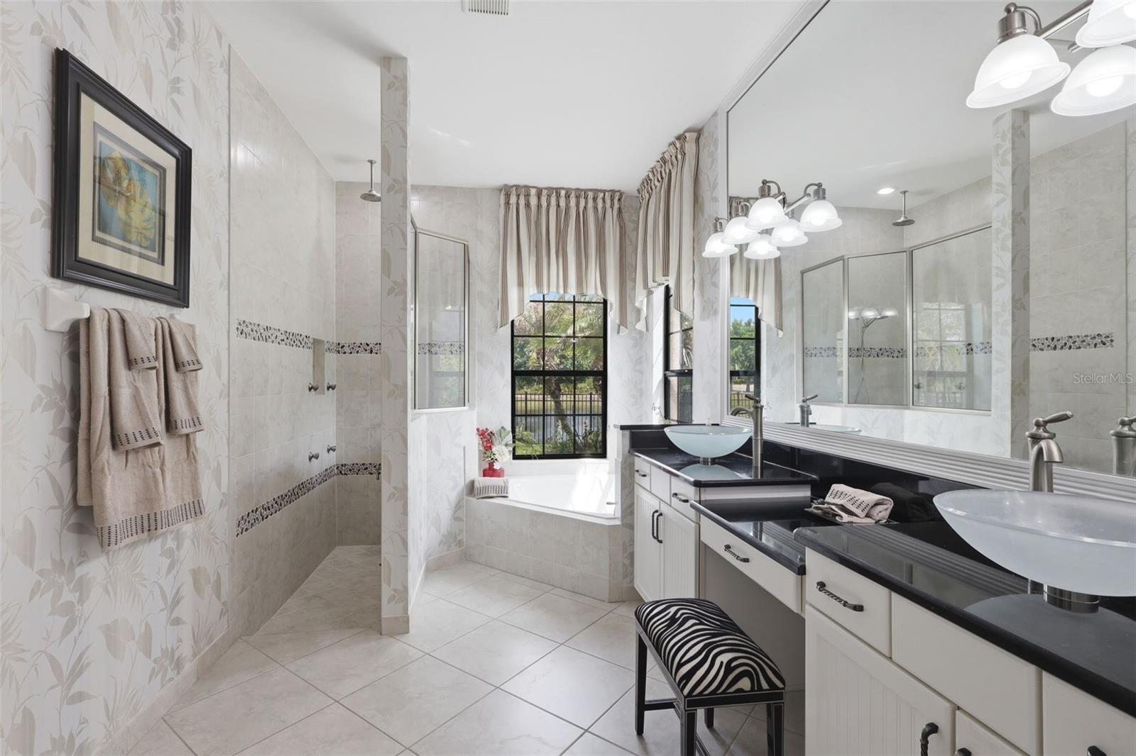 WOODLAND LAKES PRESERVEA - Residential