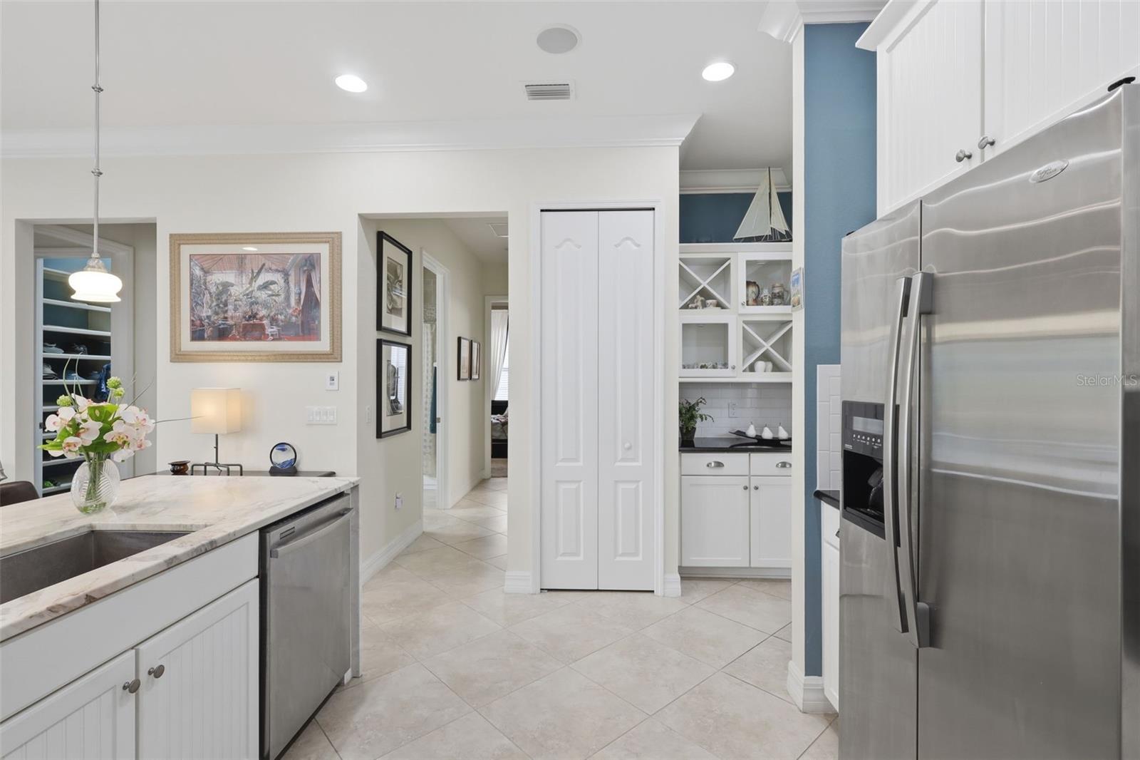 WOODLAND LAKES PRESERVEA - Residential