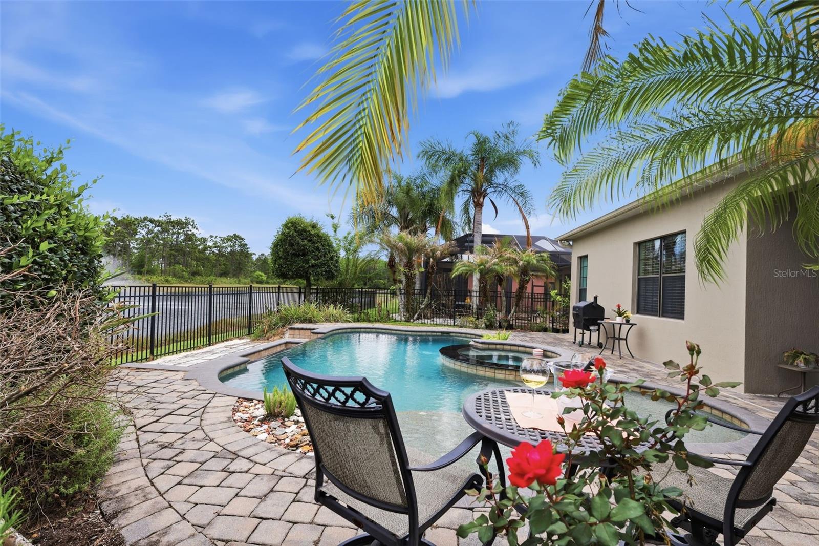 WOODLAND LAKES PRESERVEA - Residential