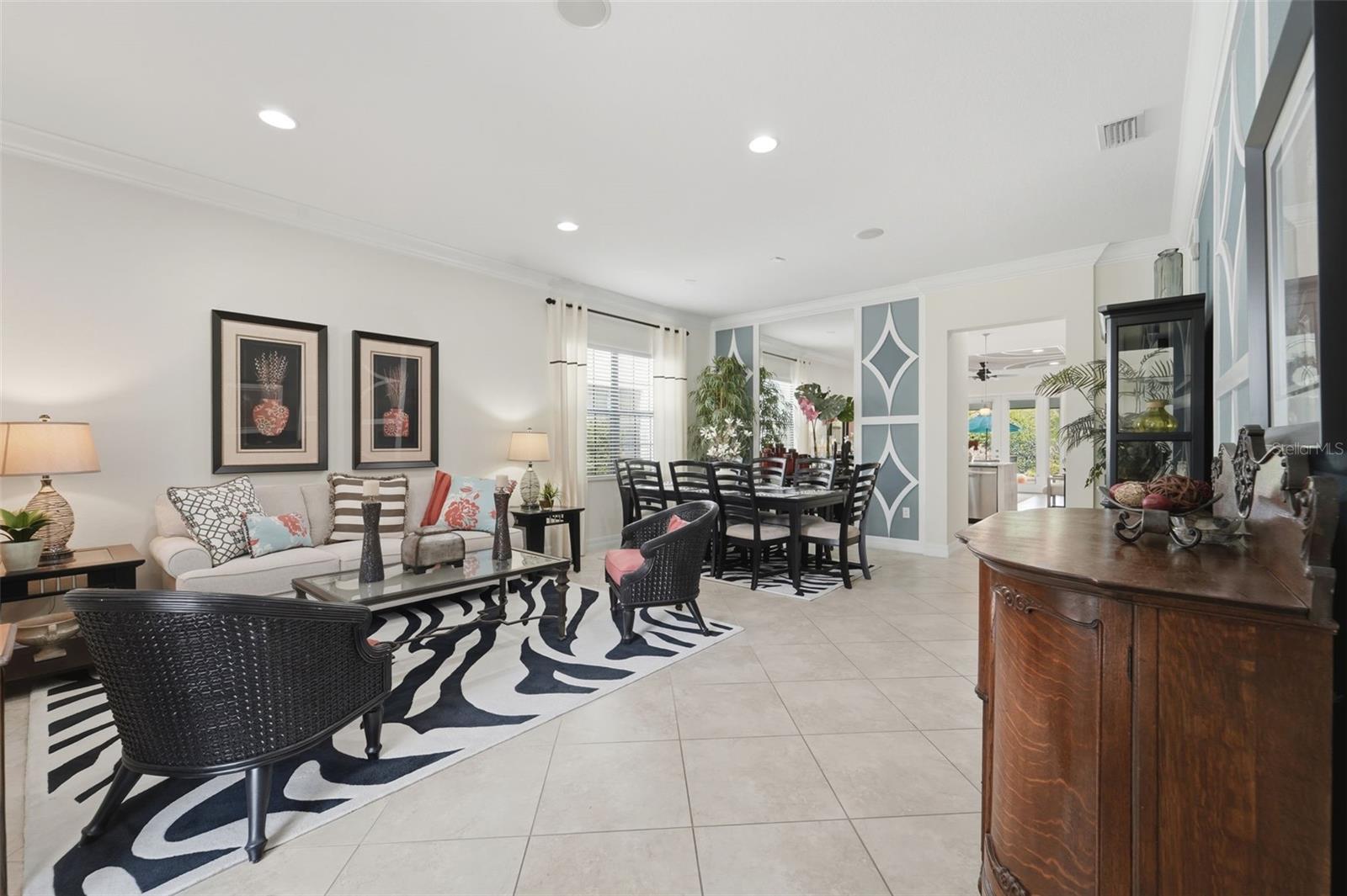 WOODLAND LAKES PRESERVEA - Residential