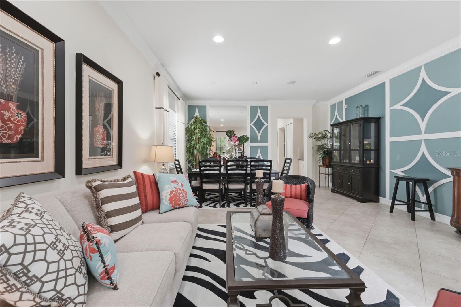 WOODLAND LAKES PRESERVEA - Residential