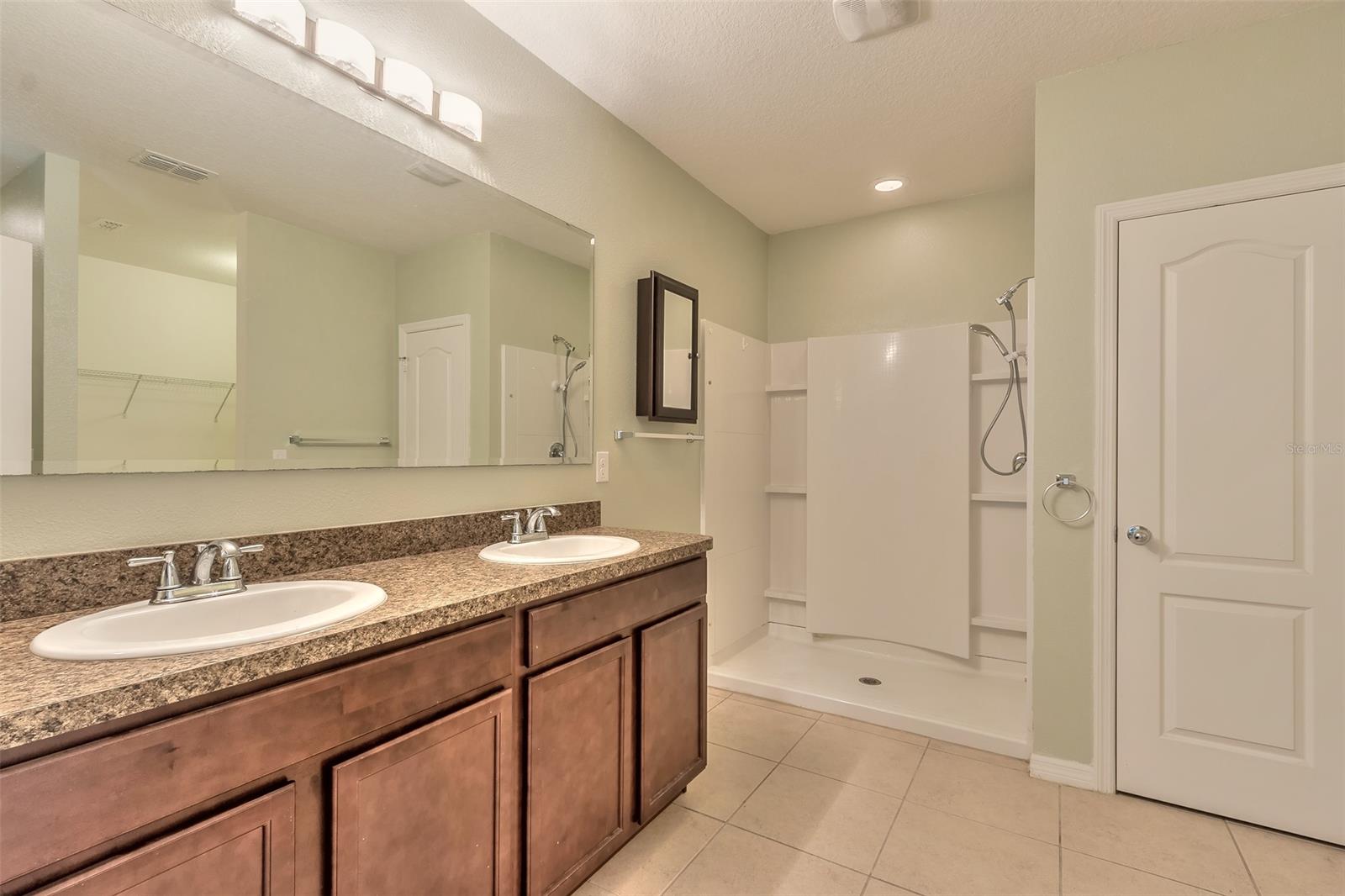 Edgewater Lakes N Ph 01A - Residential