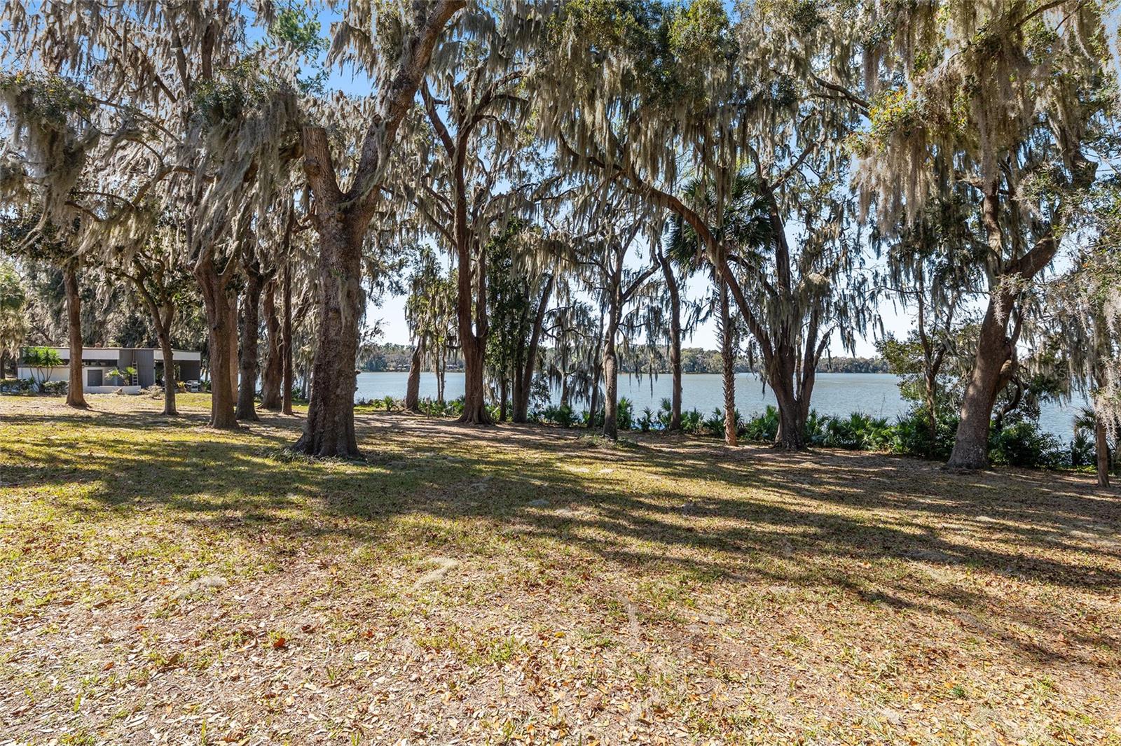 BIVENS LAKE ESTATE S - Residential