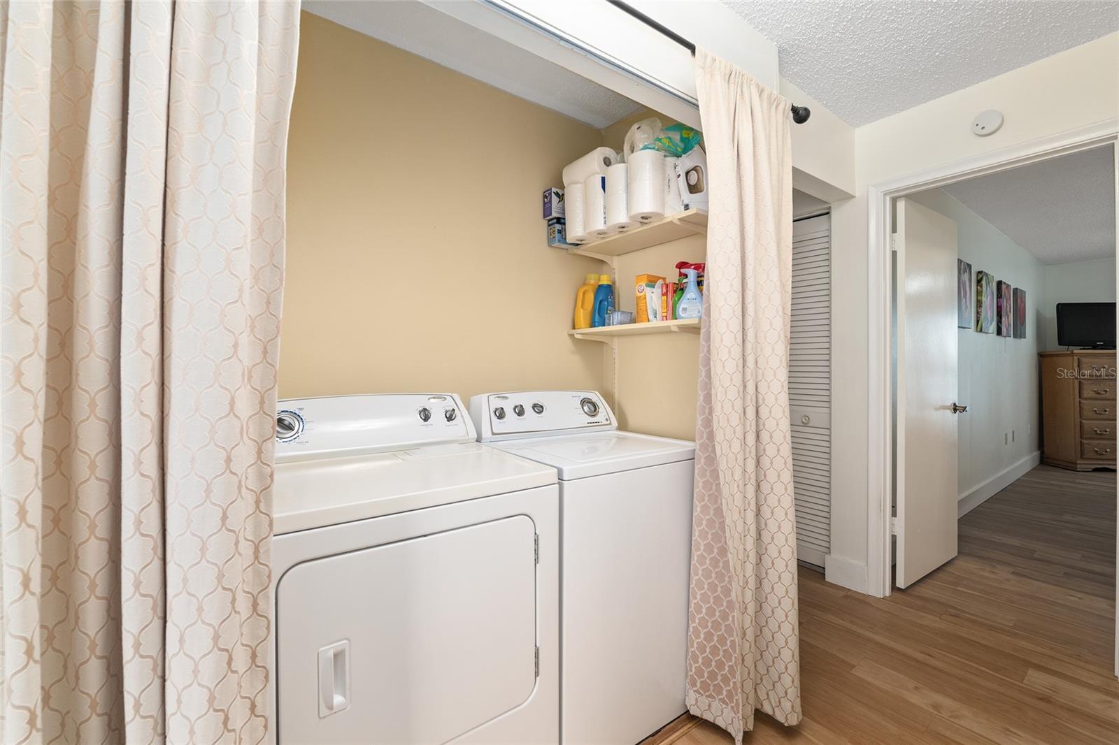 BIVENS LAKE ESTATE S - Residential