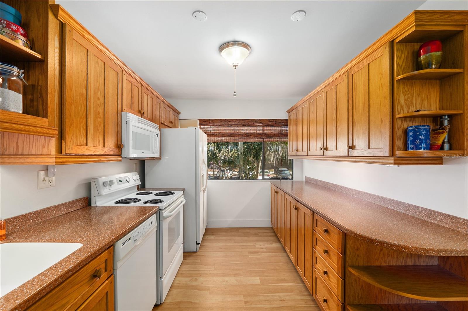 BIVENS LAKE ESTATE S - Residential