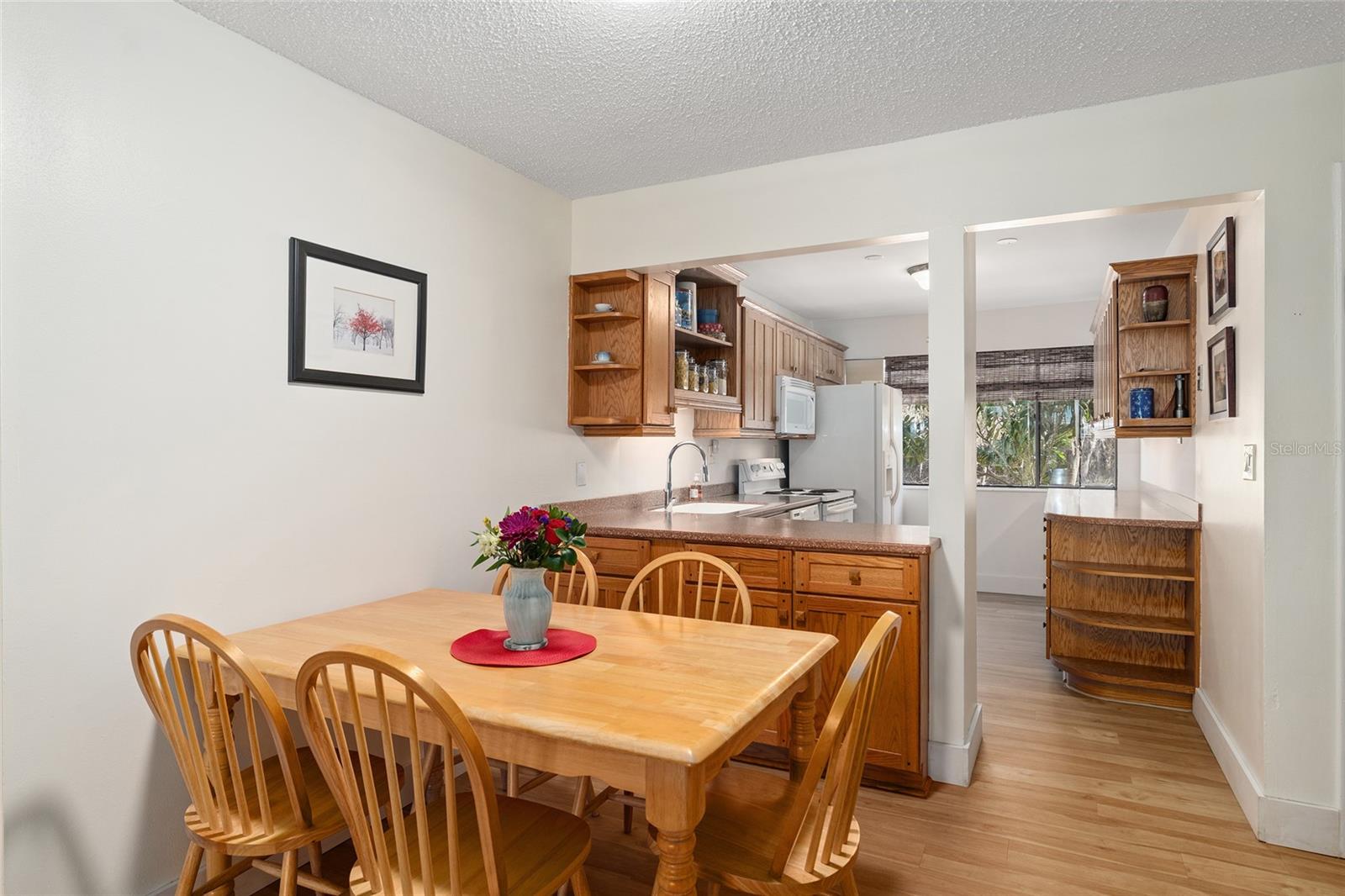 BIVENS LAKE ESTATE S - Residential