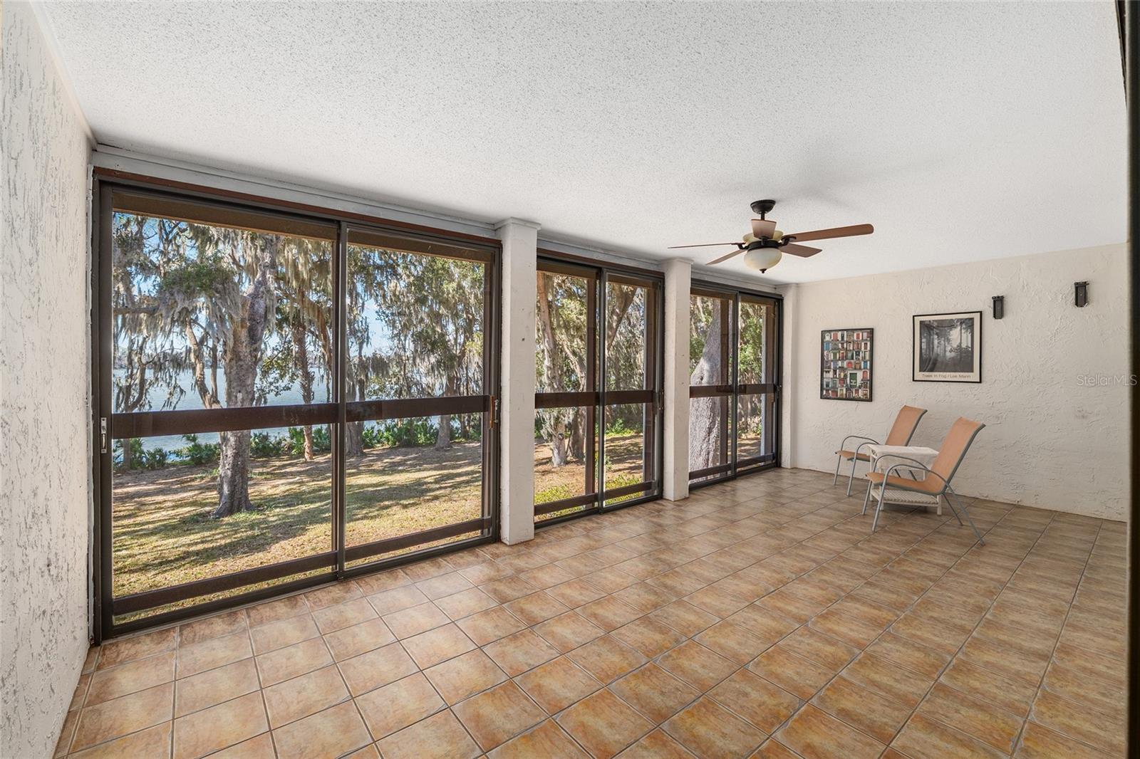 BIVENS LAKE ESTATE S - Residential