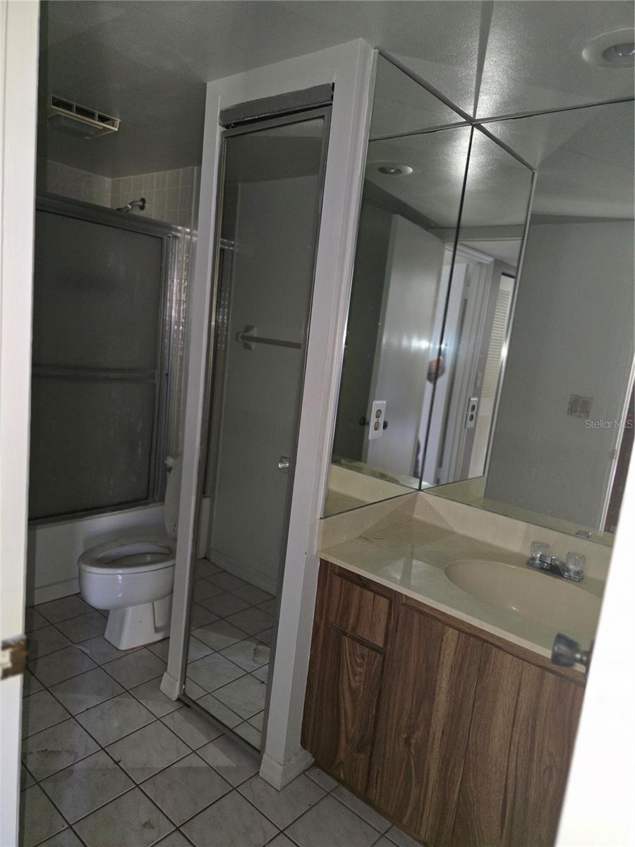 MIDDLEBROOK PINES PH 04 - Residential Lease