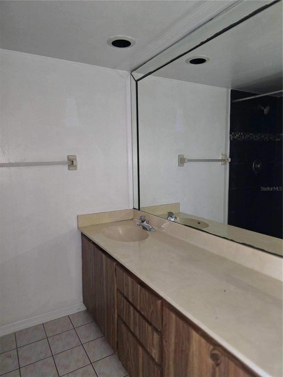 MIDDLEBROOK PINES PH 04 - Residential Lease