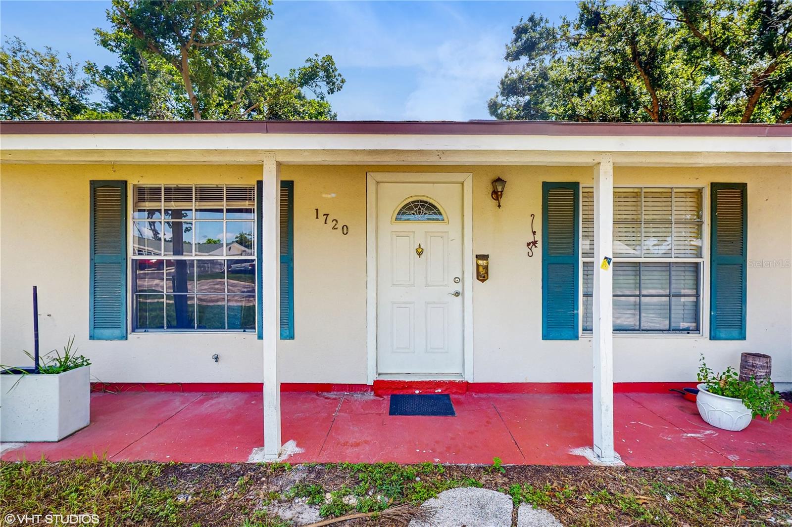1720 CHRYSLER AVENUE