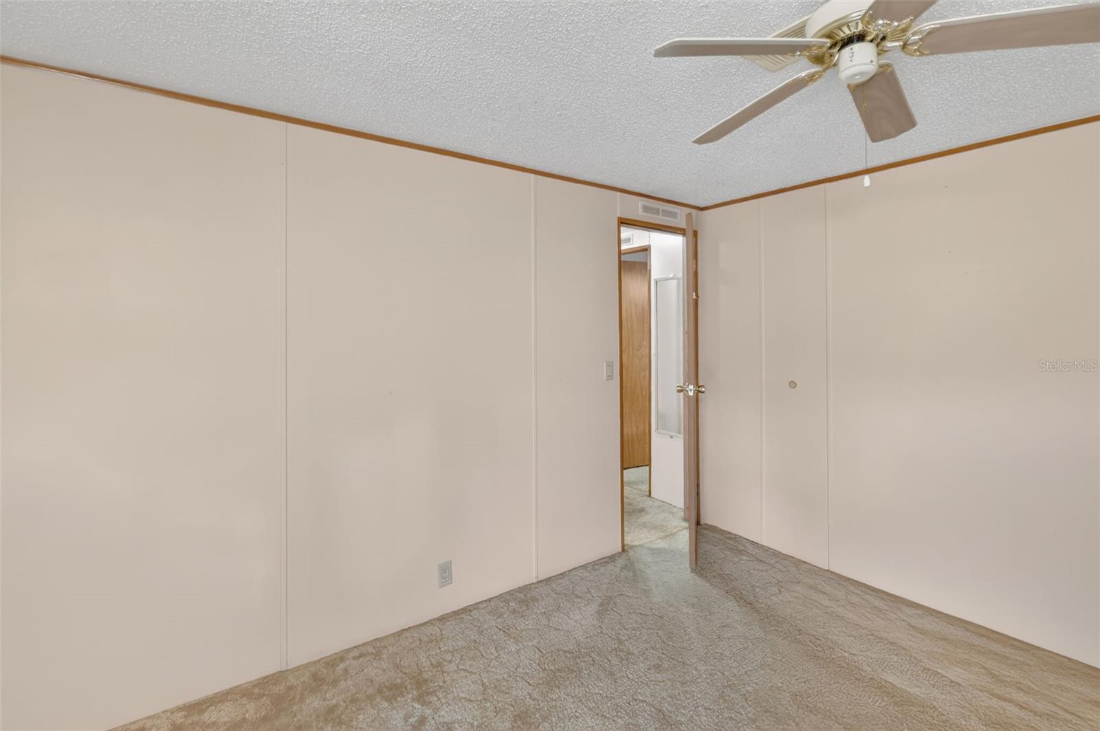 TAVARES RESTHAVEN MOBILE HOMES - Residential