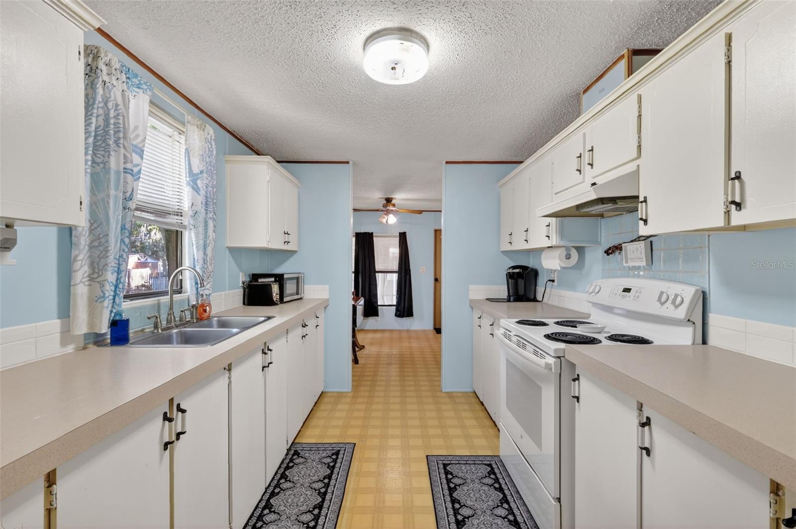 TAVARES RESTHAVEN MOBILE HOMES - Residential