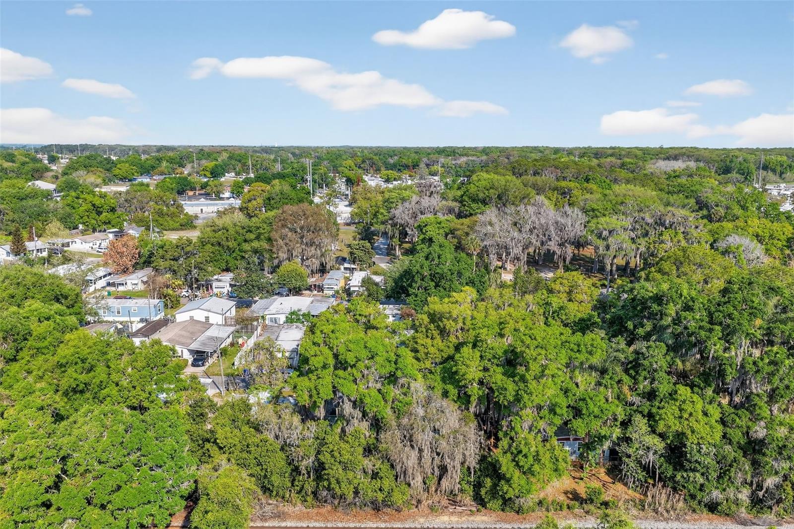 TAVARES RESTHAVEN MOBILE HOMES - Residential