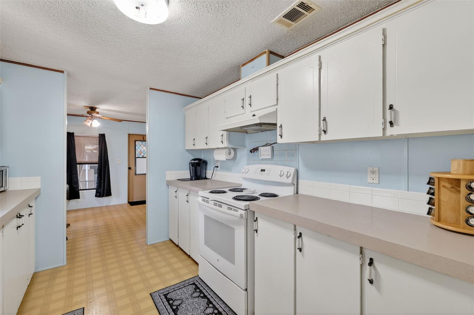 TAVARES RESTHAVEN MOBILE HOMES - Residential