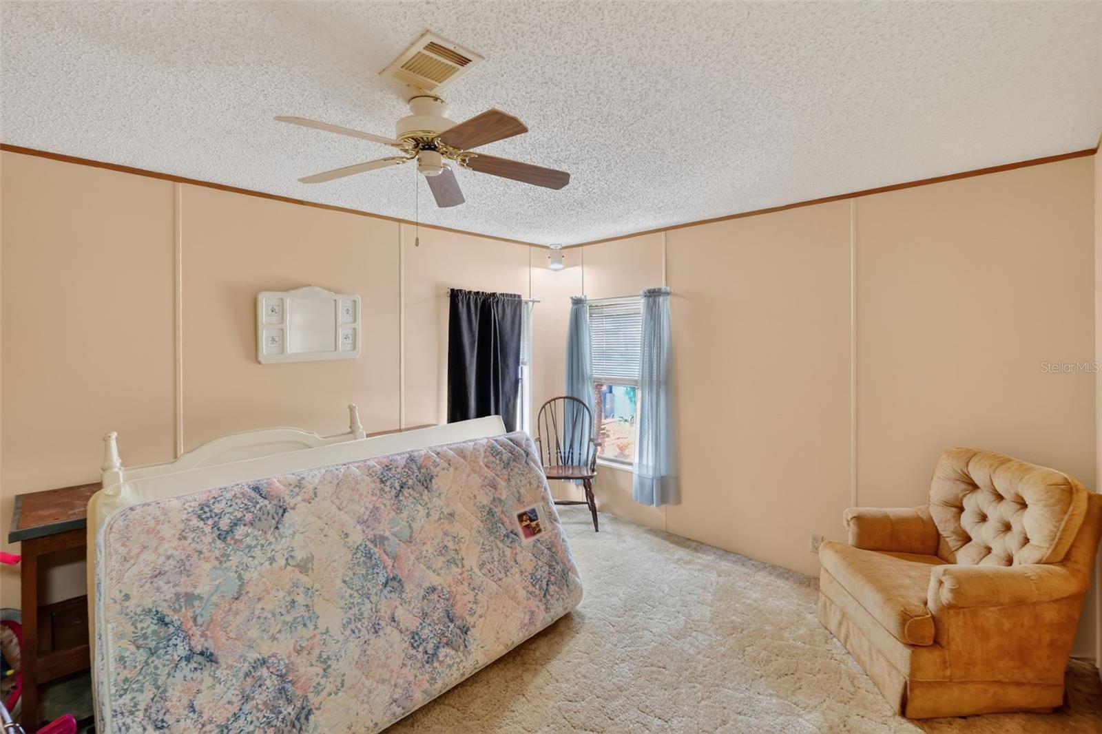 TAVARES RESTHAVEN MOBILE HOMES - Residential