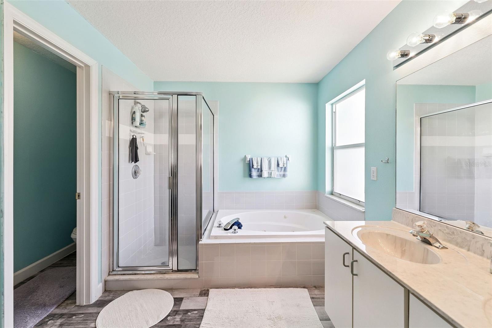 VINEYARDS LTS 01-41 - Residential