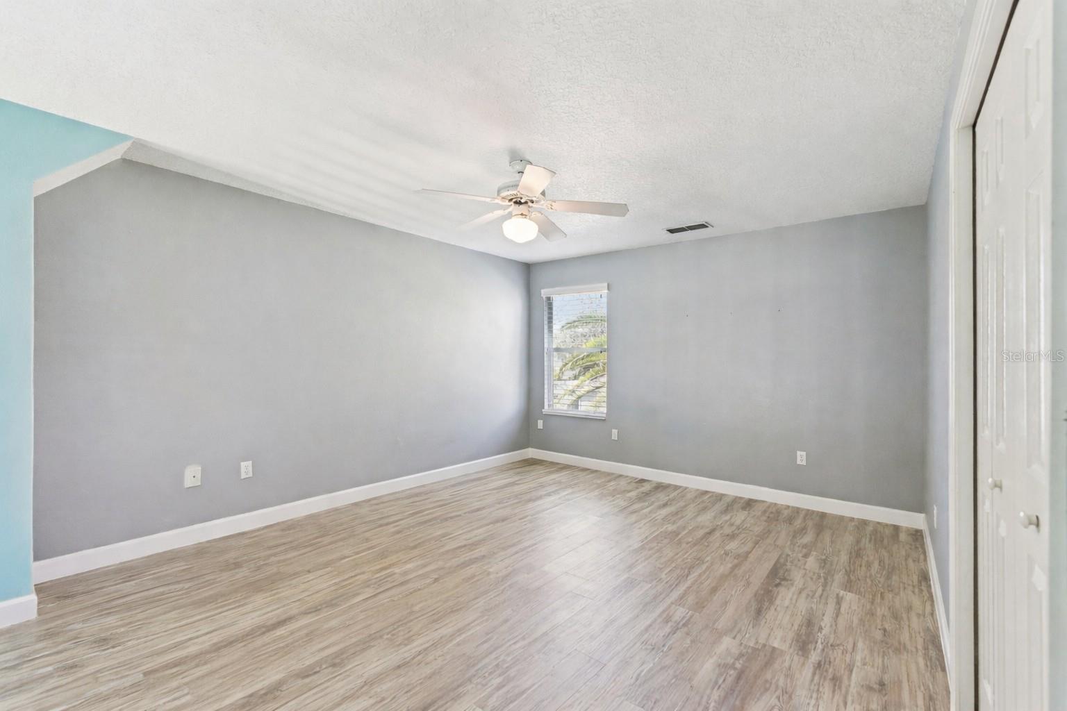 VINEYARDS LTS 01-41 - Residential