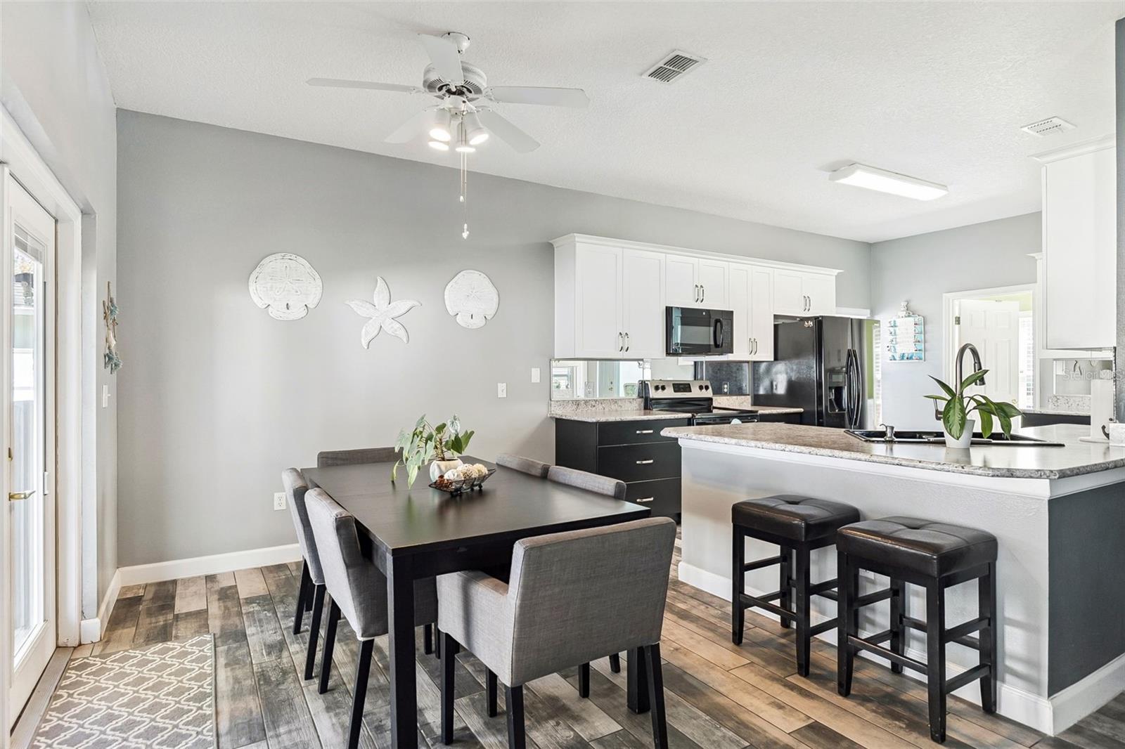 VINEYARDS LTS 01-41 - Residential