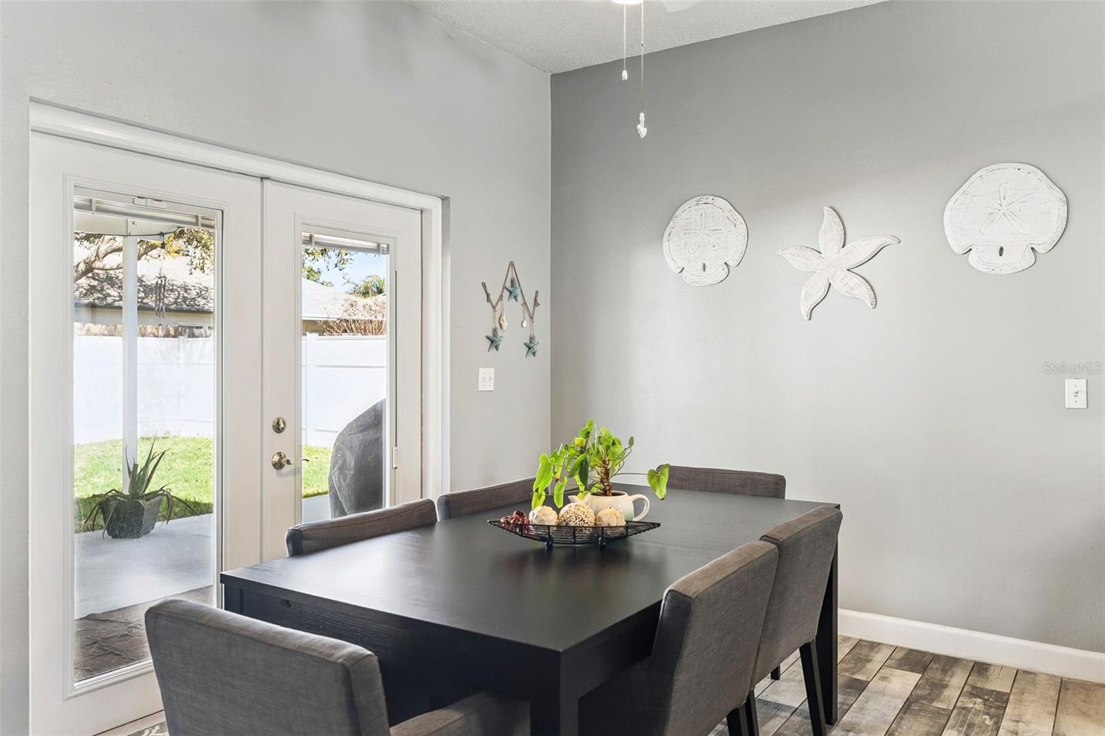 VINEYARDS LTS 01-41 - Residential